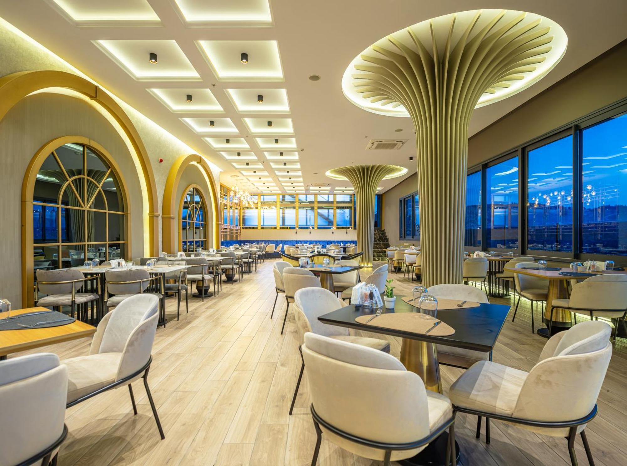 Hotel Doubletree By Hilton Izmir - Alsancak Extérieur photo